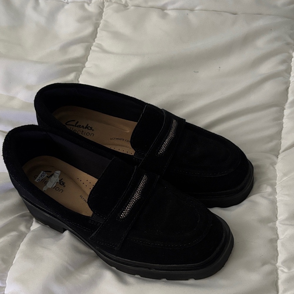 Clarks Women's Black Suede Loafers